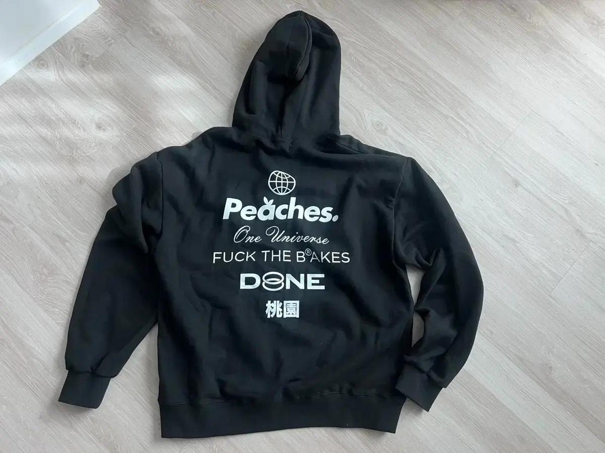 Peaches 피치스 블랙 후드티 L