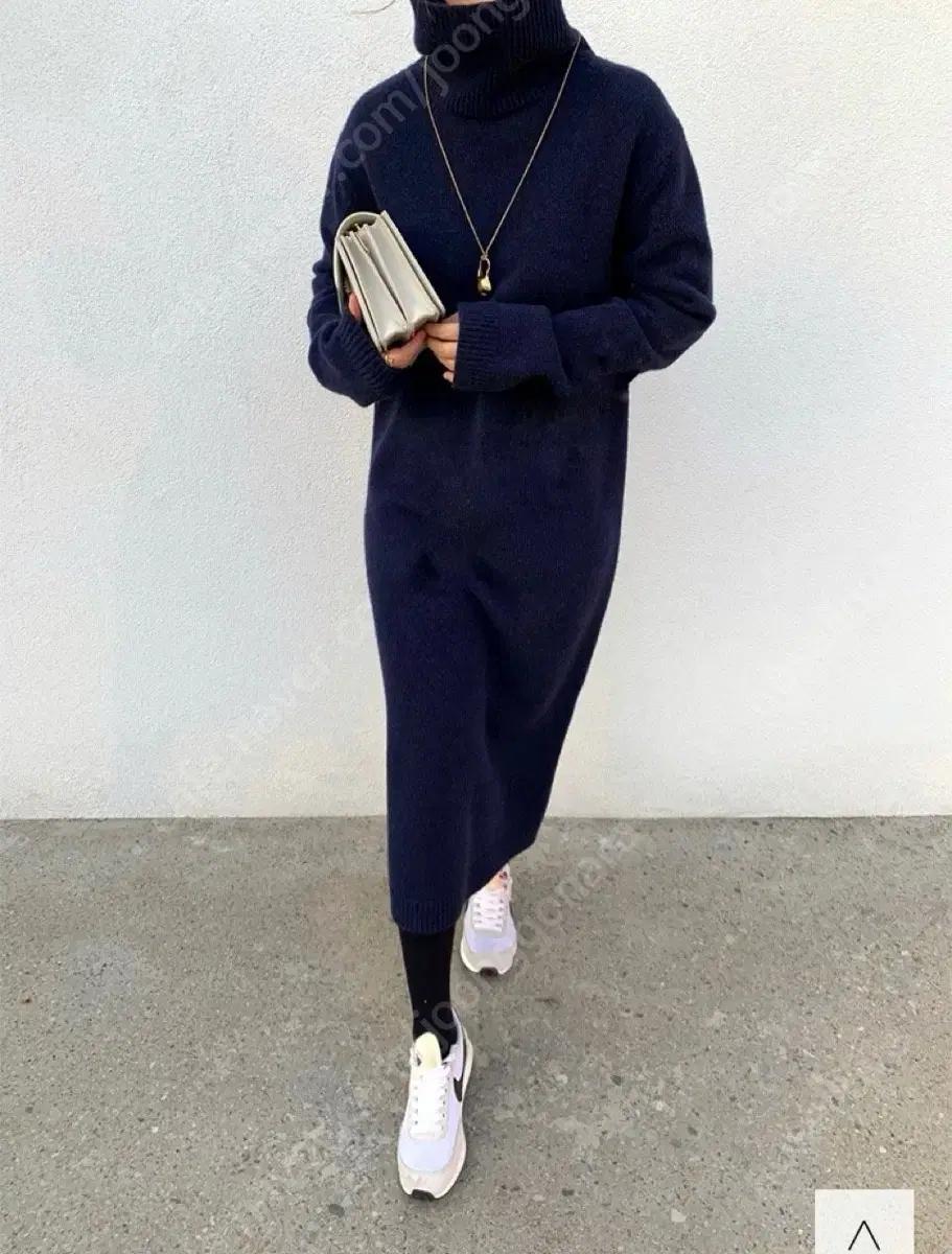 오르 ORR 울 캐시미어 터틀넥 니트 롱원피스 네이비 폴라 하이넥