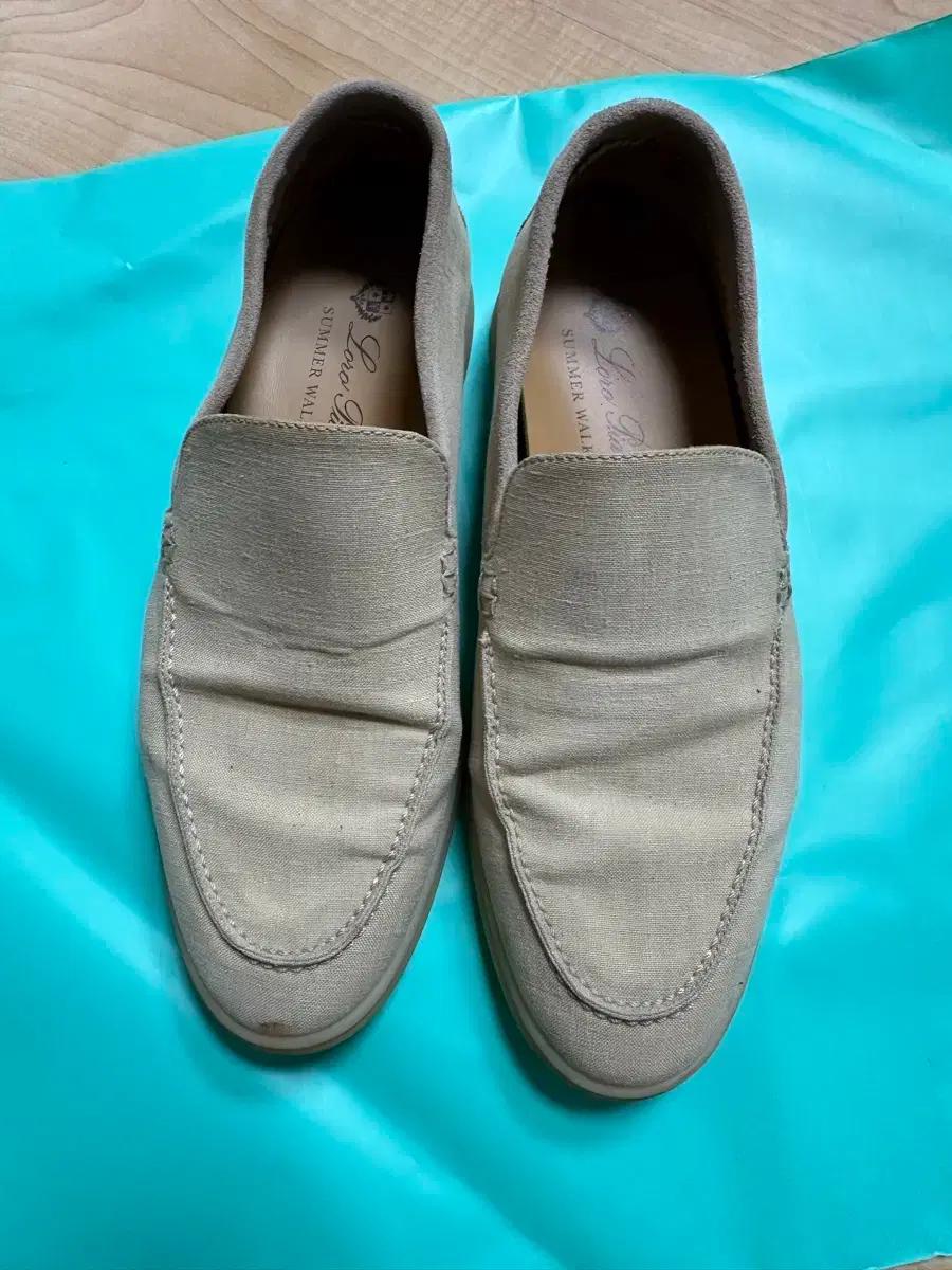 로로피아나 썸머워크 로퍼 베이지