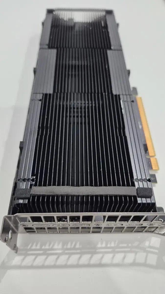 엔비디아 테슬라 K80 GPU 가속기