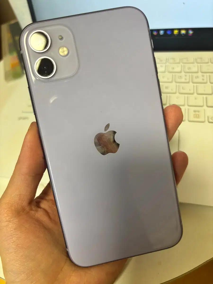애플 11 퍼플 128기가 하자 없음
