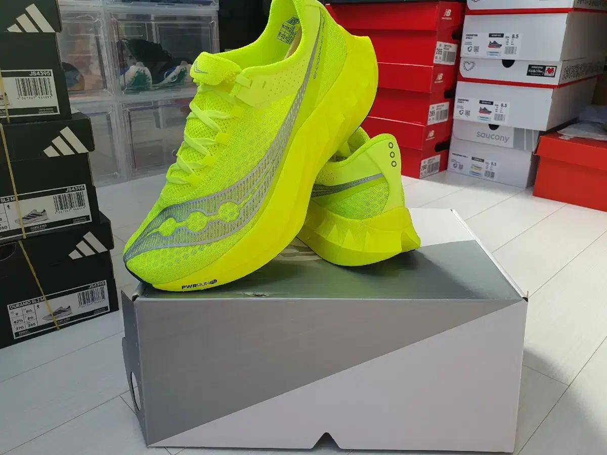 새상품 써코니 엔돌핀프로4 시트론 265 러닝화