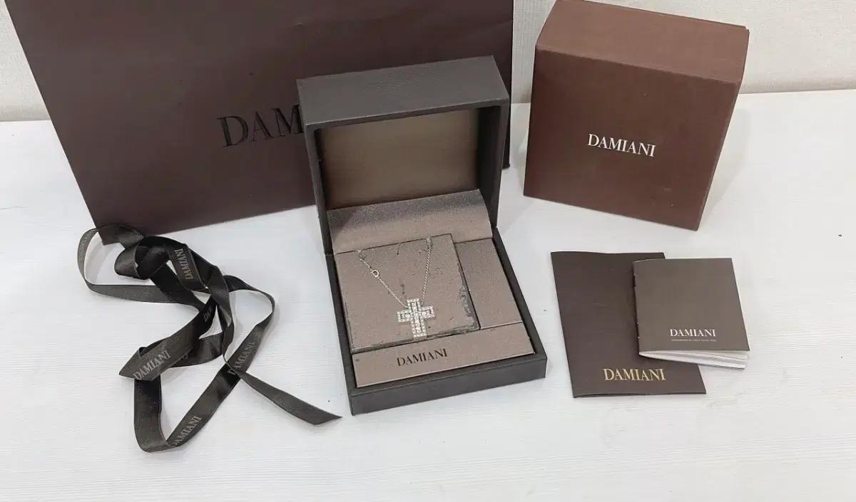 다미아니 벨에포크 목걸이 라지 사이즈 상태 S급 21년 구입 실착10회