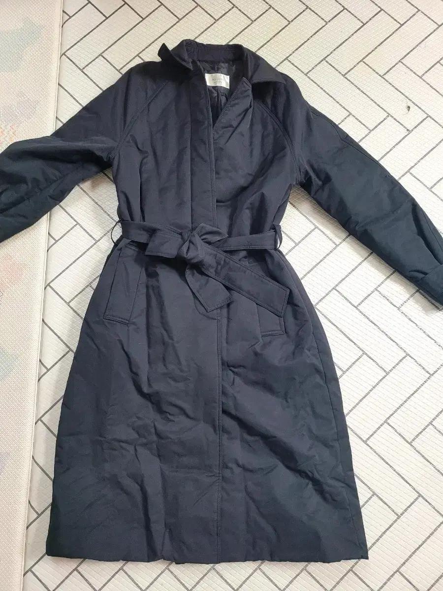 ALOHA 벨티드 블랙 롱 패딩코트