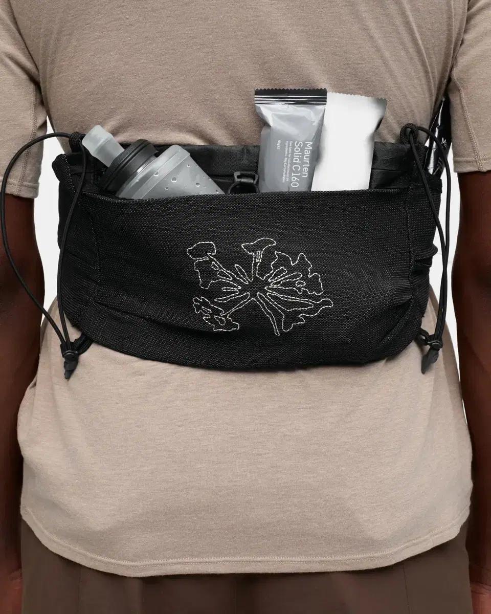 PORTAL BORDERS CARGO BELT / 포탈 러닝 벨트 블랙
