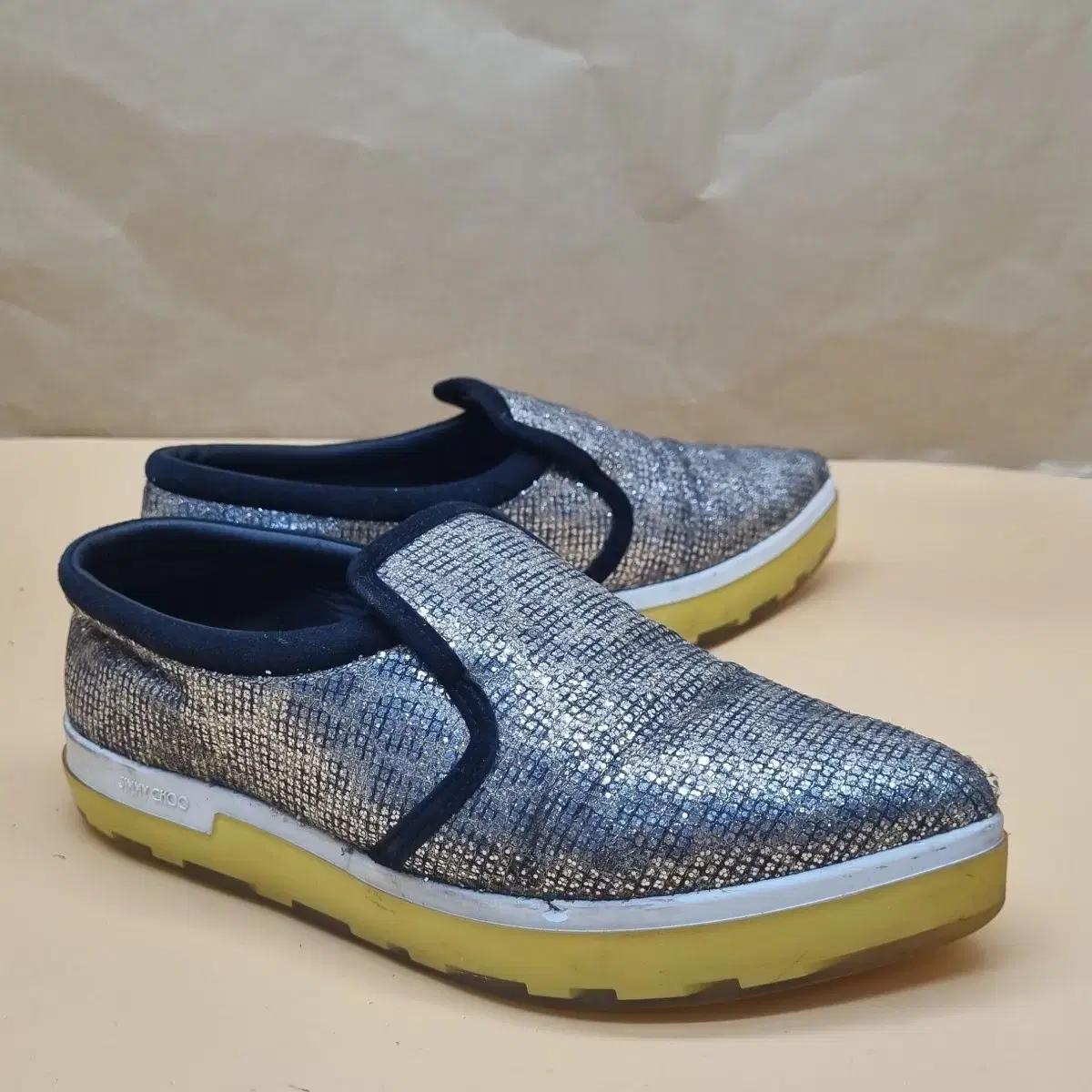 지미추 글리터 여성슬립온37 235.