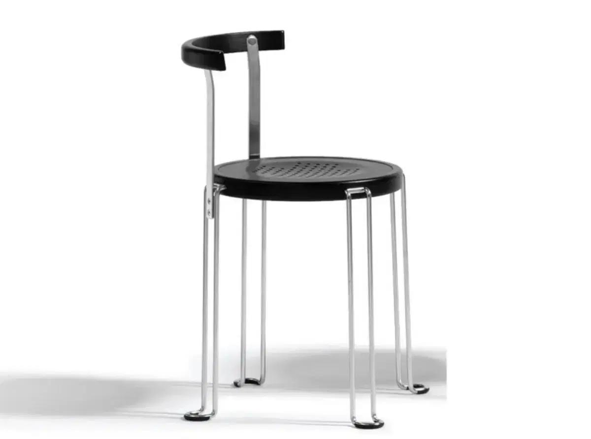 빈티지 체어2개 / bla station stackable chair