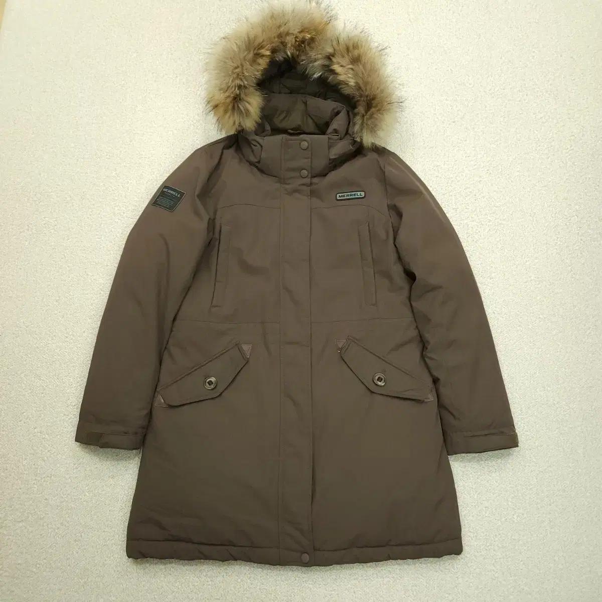 (L)머렐 여성 방한 털 후드 야상형 덕다운 패딩 점퍼 L18W1290