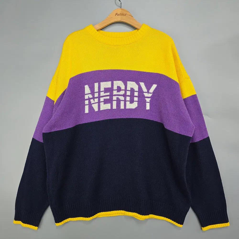 널디(Nerdy) 배색 로고 니트 L
