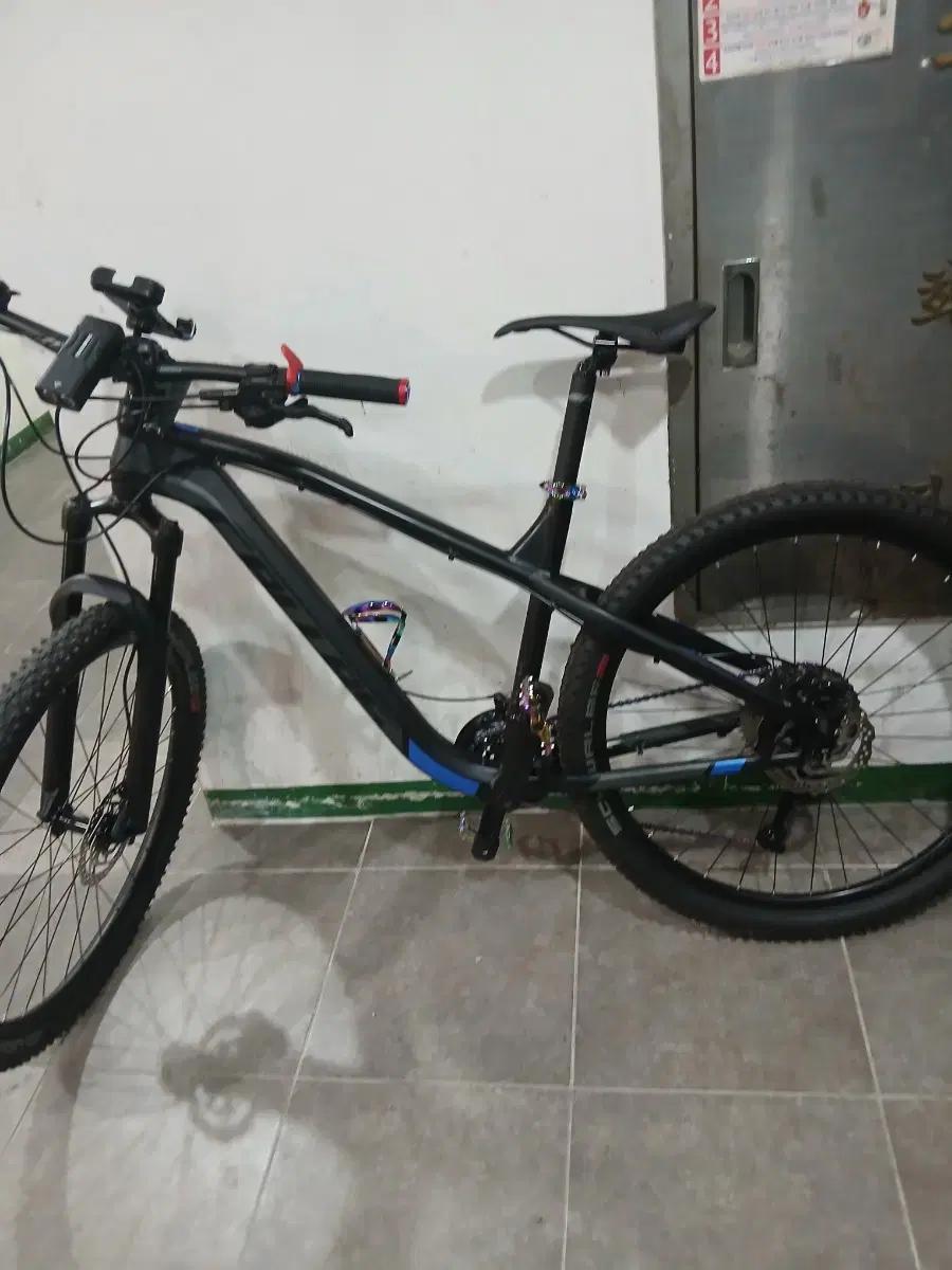 (소모품 교체 후 신품급 급처분)삼천리 칼라스 70 데오레 30단 MTB