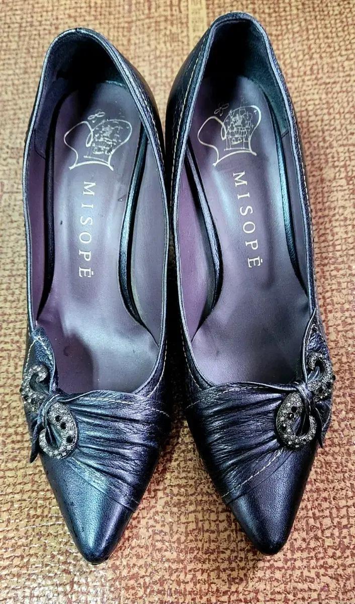 미소페 여성 블랙 펌프스힐
