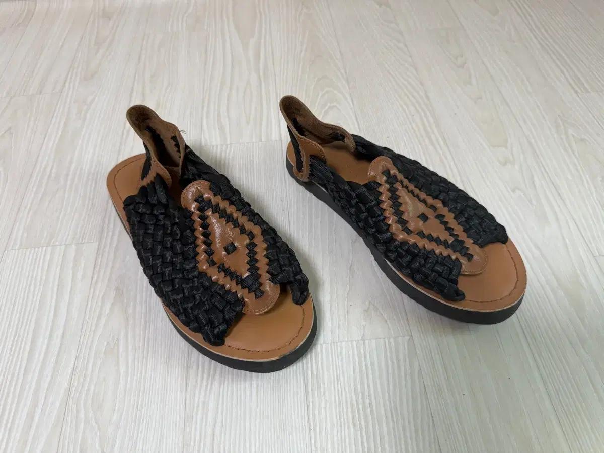 츄바스코 샌들 아즈텍(250) 2.5만 팜