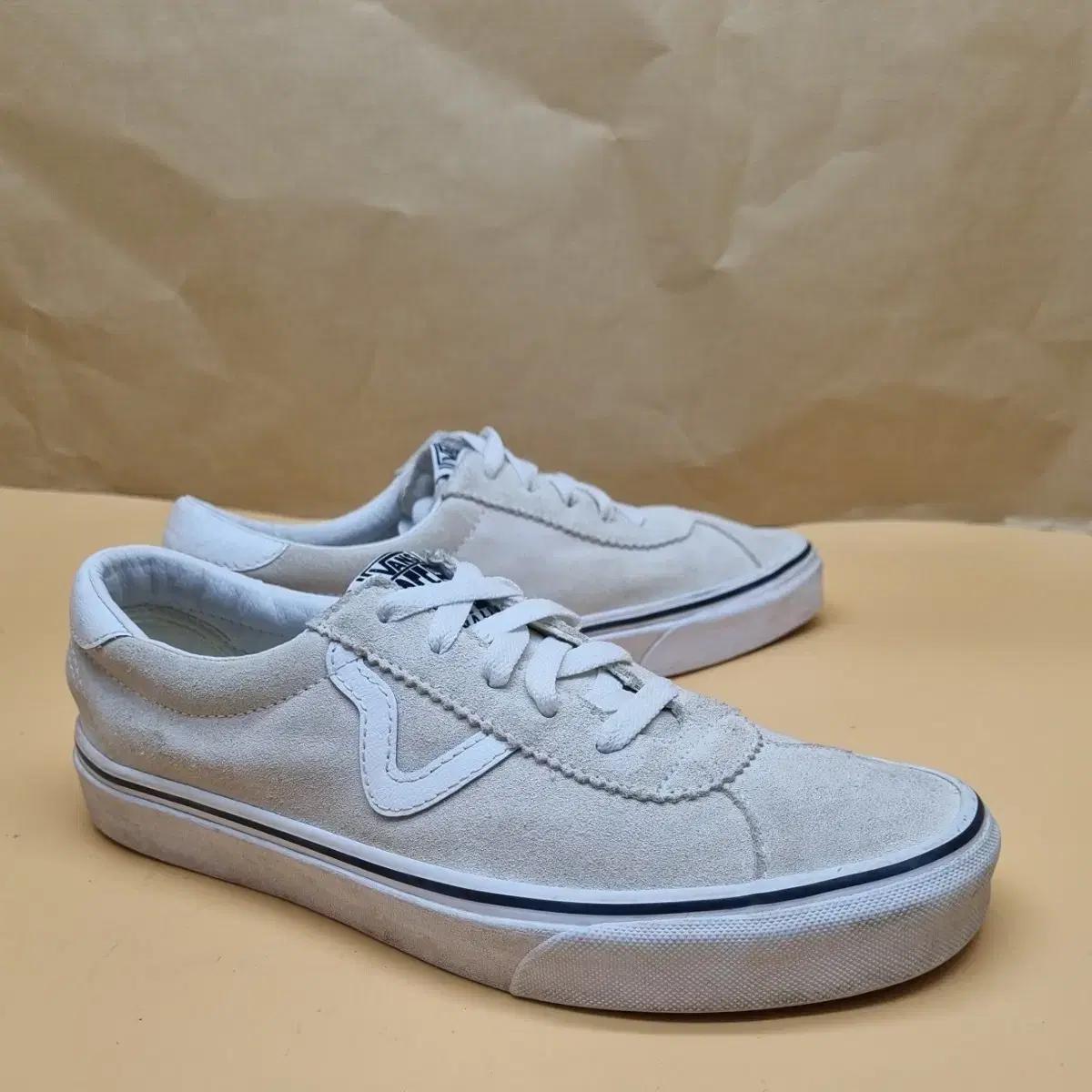 반스 스포츠 아이보리 남성스니커즈260