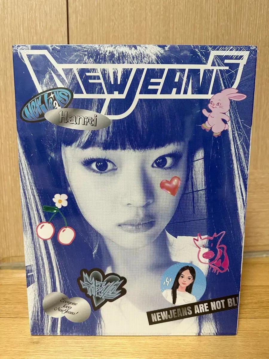 뉴진스 블루북 미니1집 하니, 민지 앨범 미개봉 판매합니다