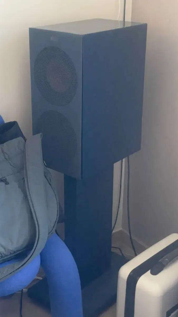 KEF 스피커 블루 r3 meta
