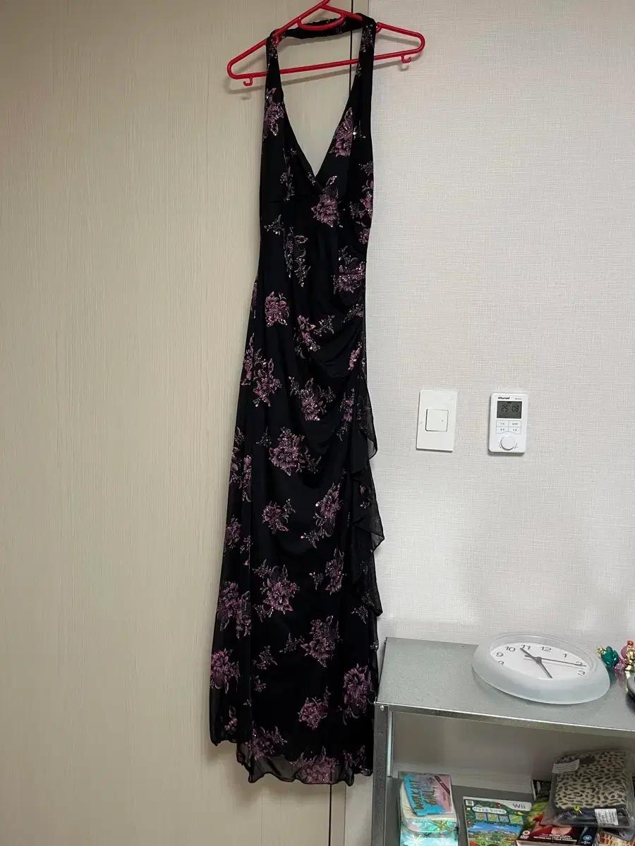 빈티지 홀터넥 블랙 글리터 꽃무늬 플라워 롱 원피스