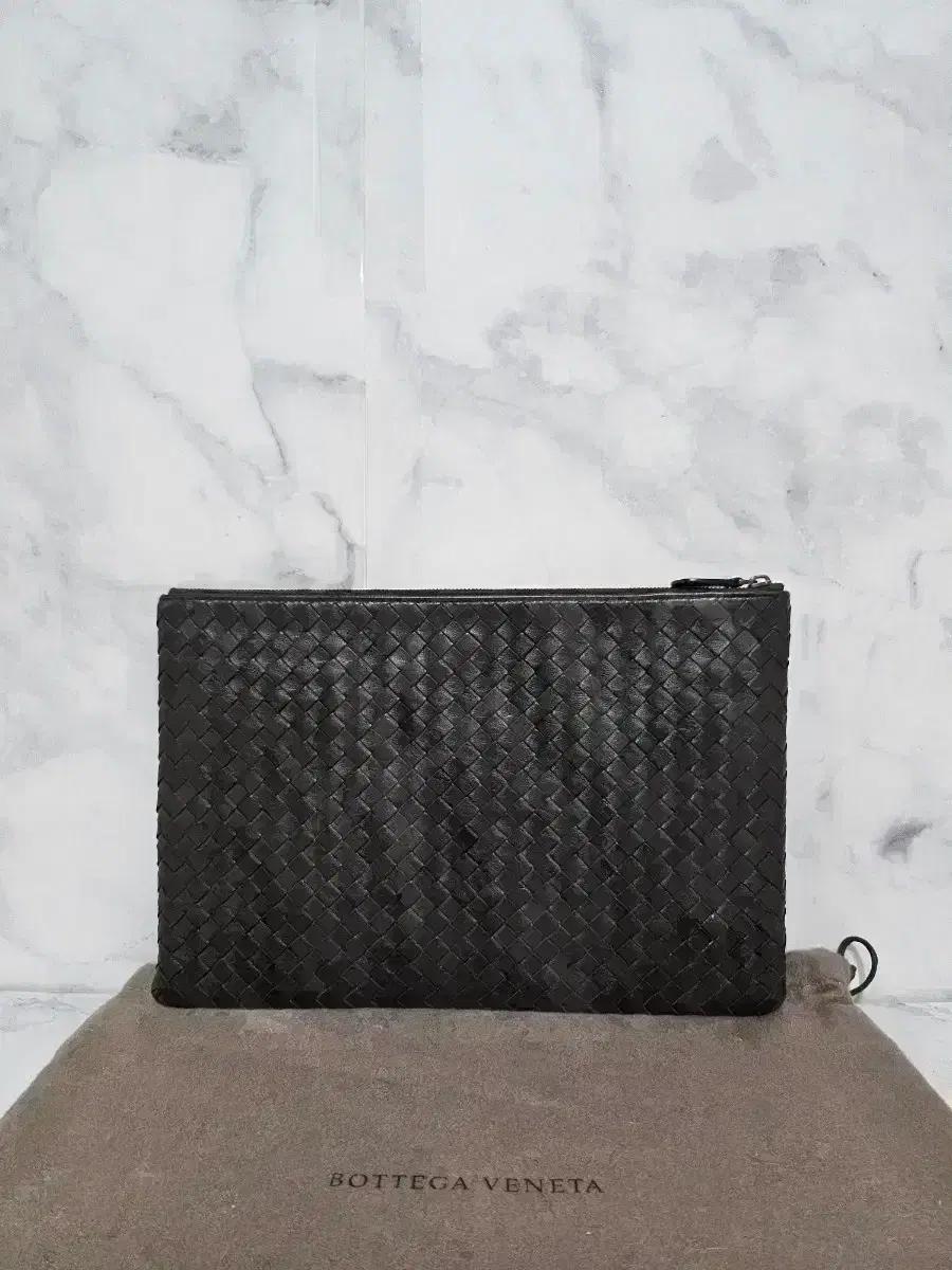 보테가베네타 클러치 M