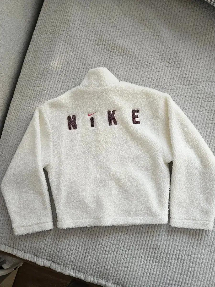 나이키 뽀글이 후리스 여성 겨울옷