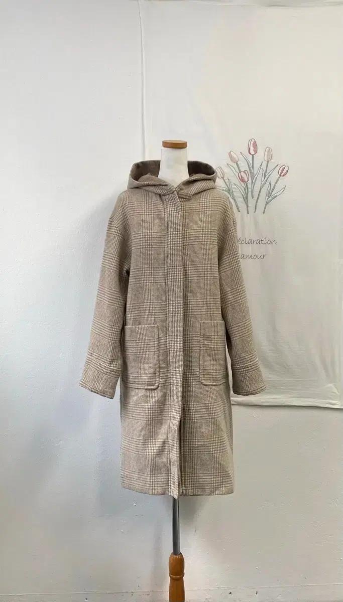 머스트비 베이지 체크 후드 롱 코트