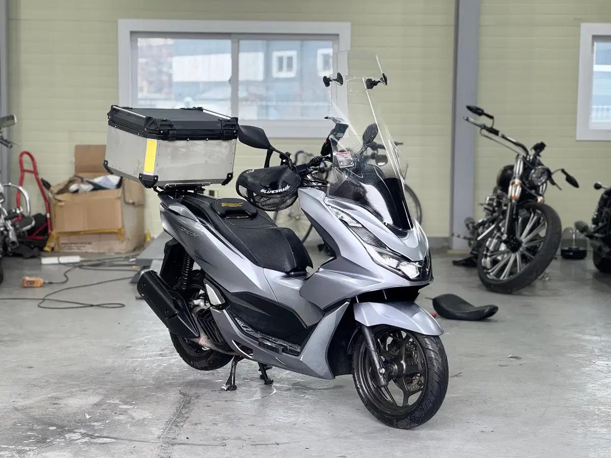 pcx125 22년식 7천키로 배달세팅차량 실키로수 저렴히 판매합니다