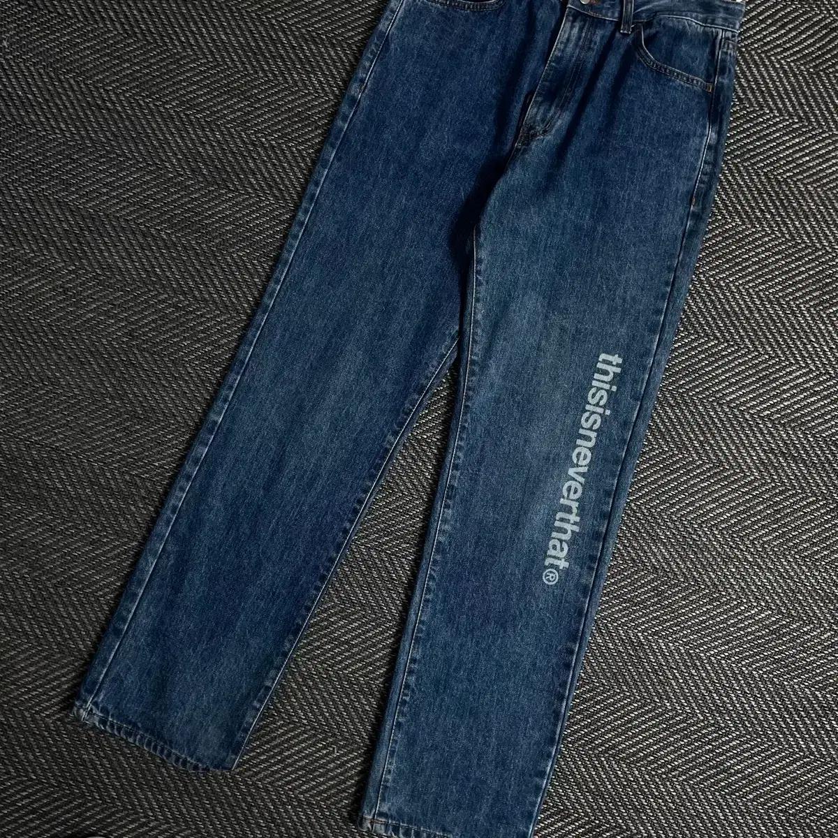 디스이즈네버댓 빅로고 레귤러 데님 팬츠y 3245