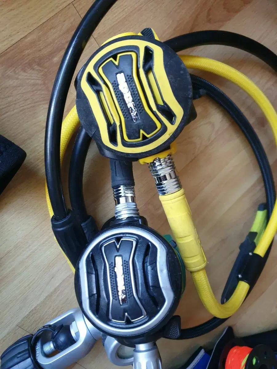 스쿠버다이빙아펙스호흡기세트-atx100+순토바이퍼트렌스미터(영상있음)