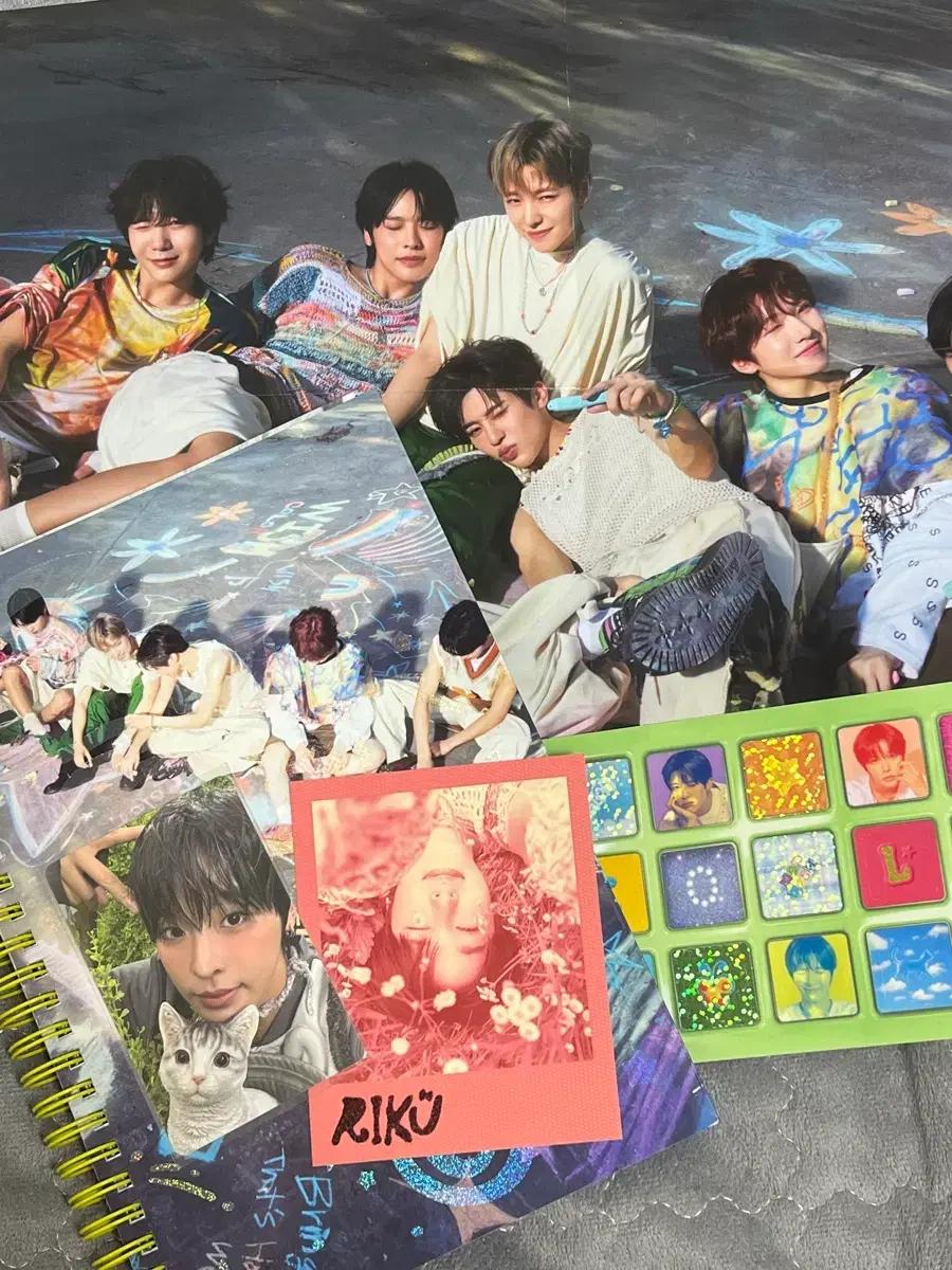 컬러 포토북 개봉앨범 (리쿠 포카 + 리쿠 폴라 + 포스터 + 스티커)