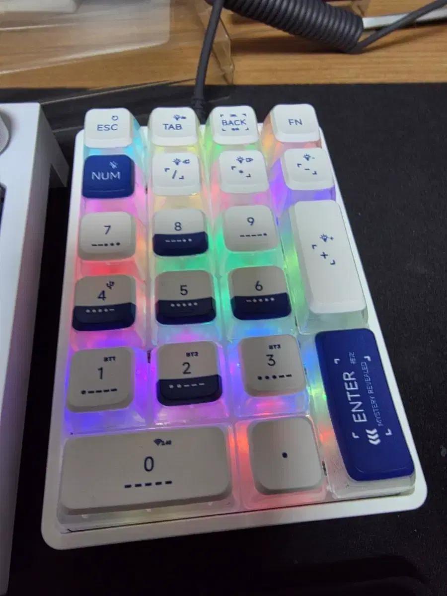 LEOBOG K21 유/무선 숫자 키패드 넘버패드+키캡 1종