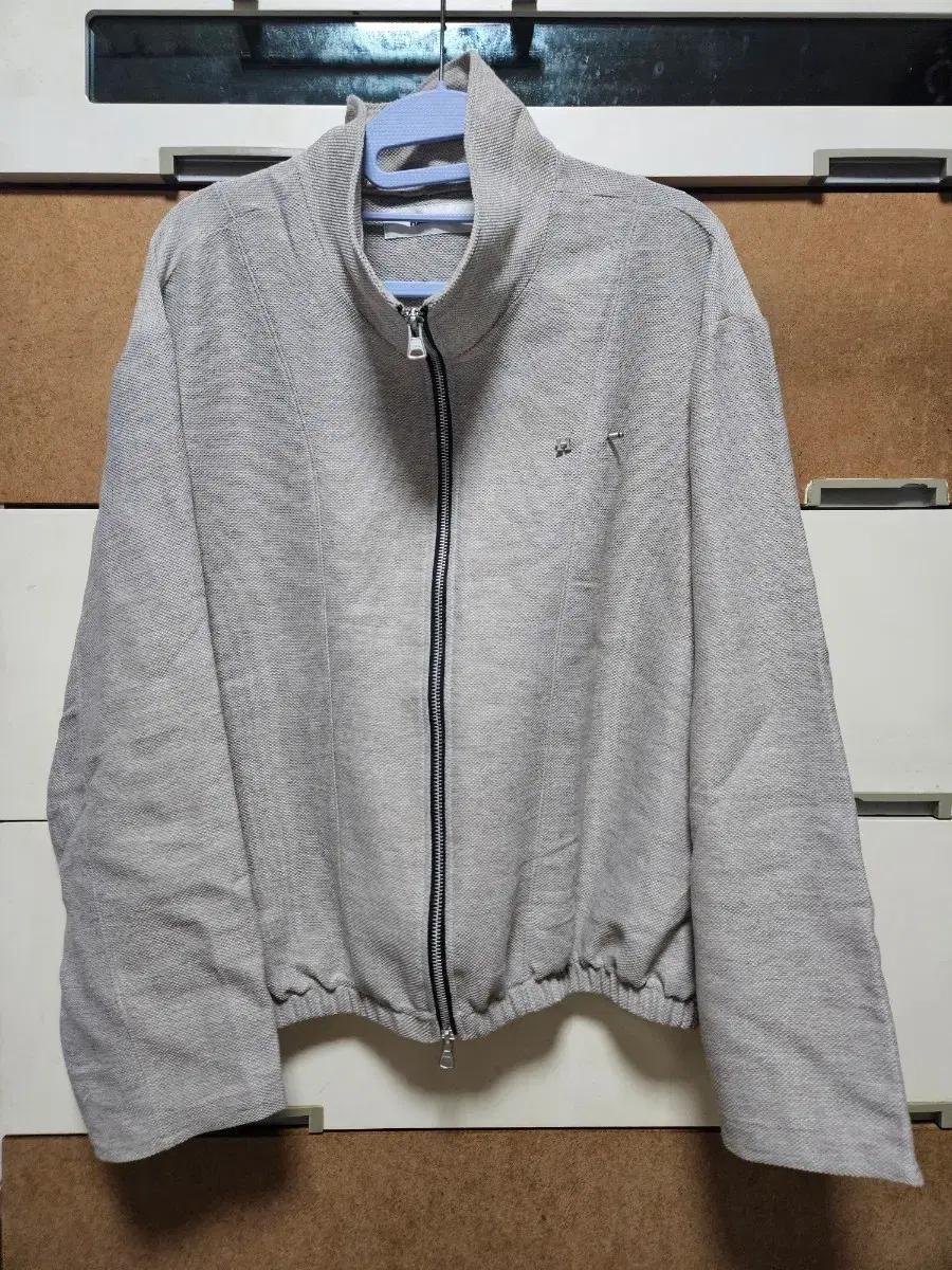 알렌느 메쉬 하이넥 집업 1사이즈