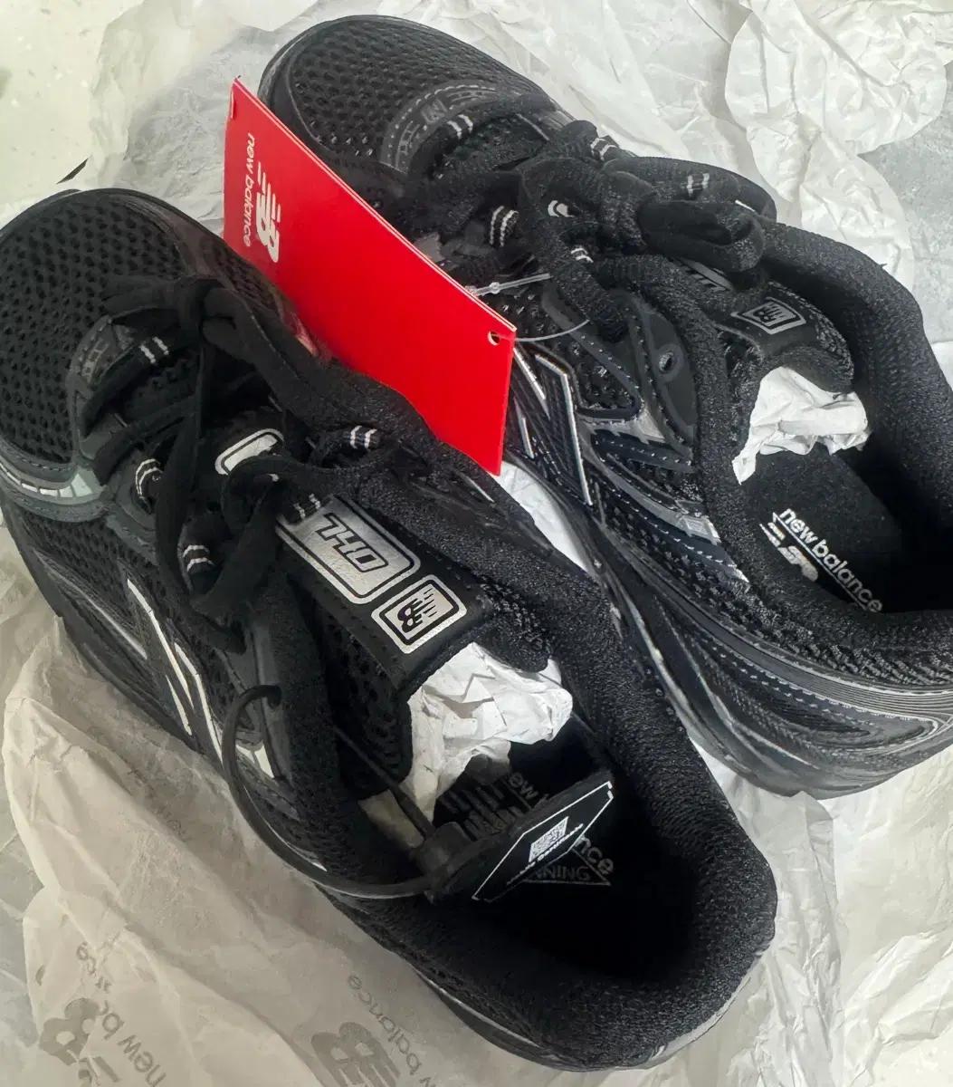 뉴발란스 러닝화 U740BM2 블랙