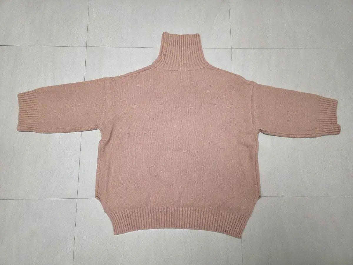 여성 터틀넥 니트 free