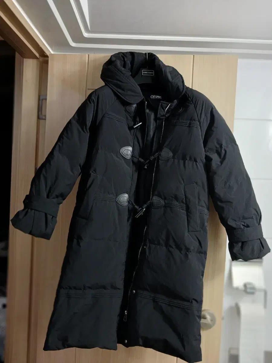 OFF LIMITS 블랙 롱 후드 패딩 코트