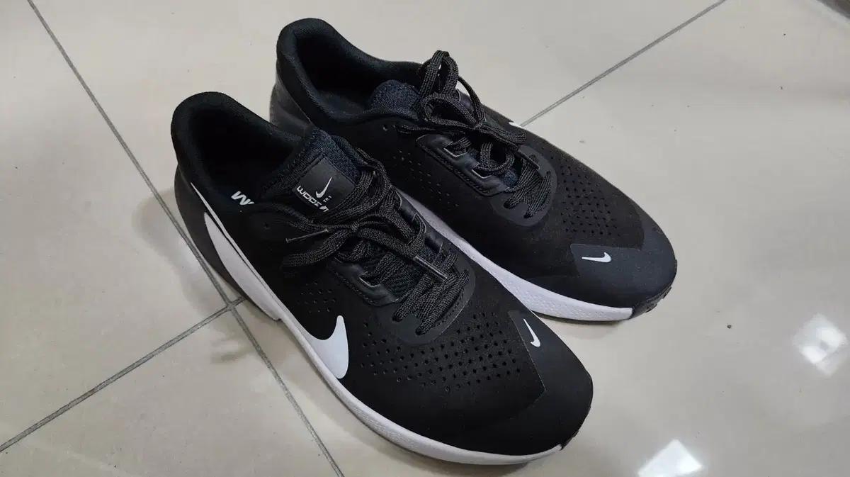 나이키 줌 TR1 (290)