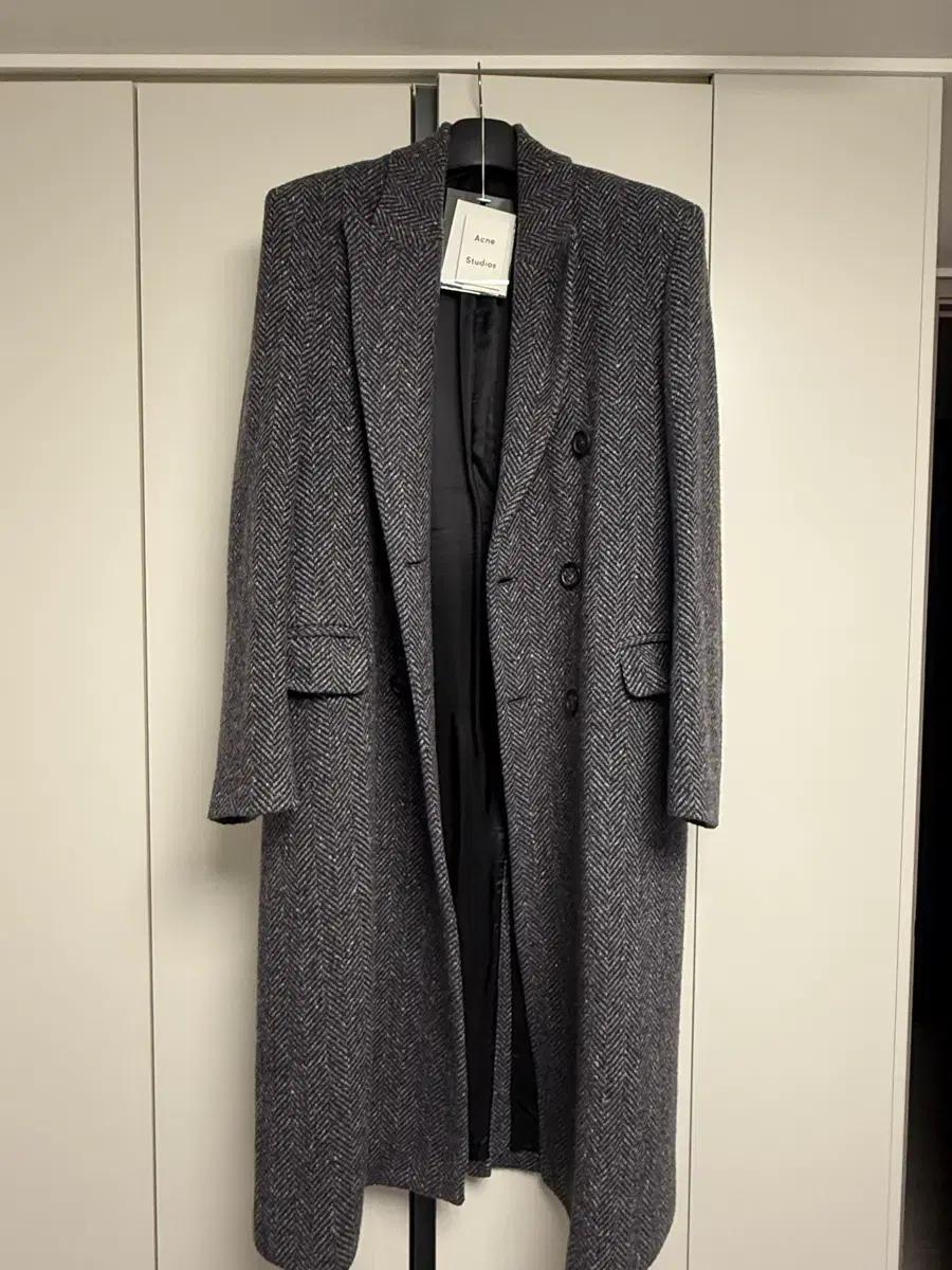 아크네 헤링본 더블 롱코트 (48)