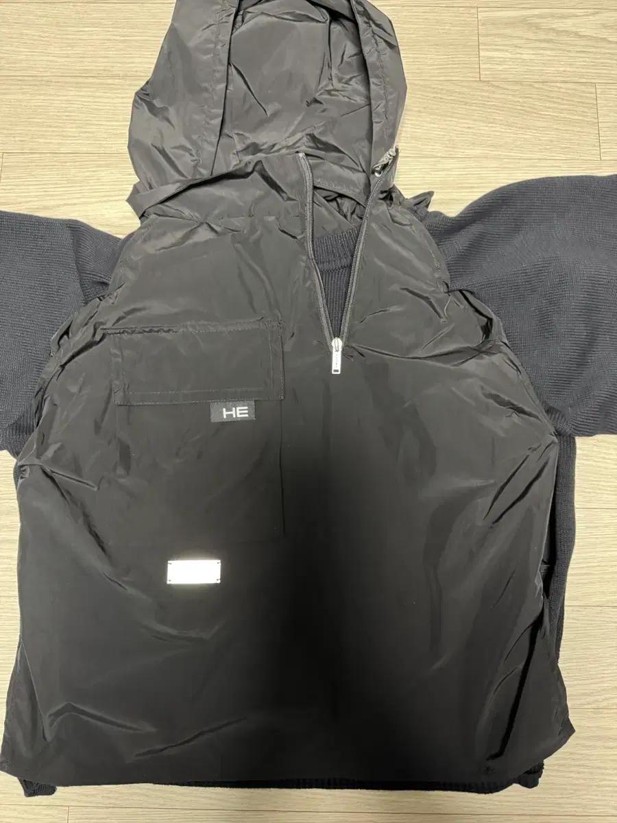 heliot emil 후드 판매합니다