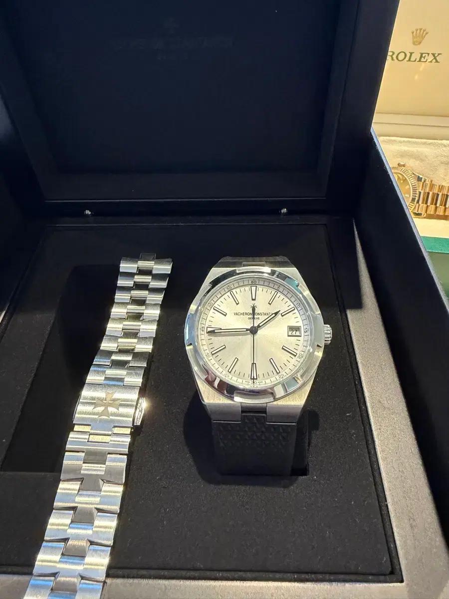 바쉐론콘스탄틴 오버시즈 실버 메탈/러버 스트랩 4500v