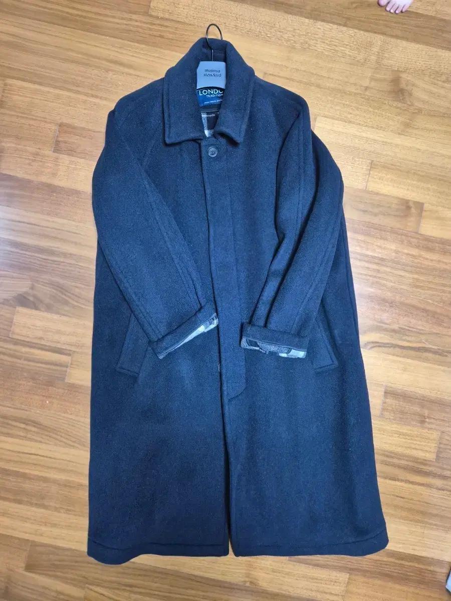 런던트레디션 코트