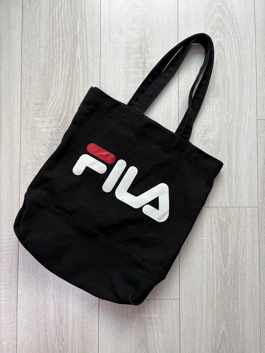 FILA 휠라 가방. 상태 완벽해요.