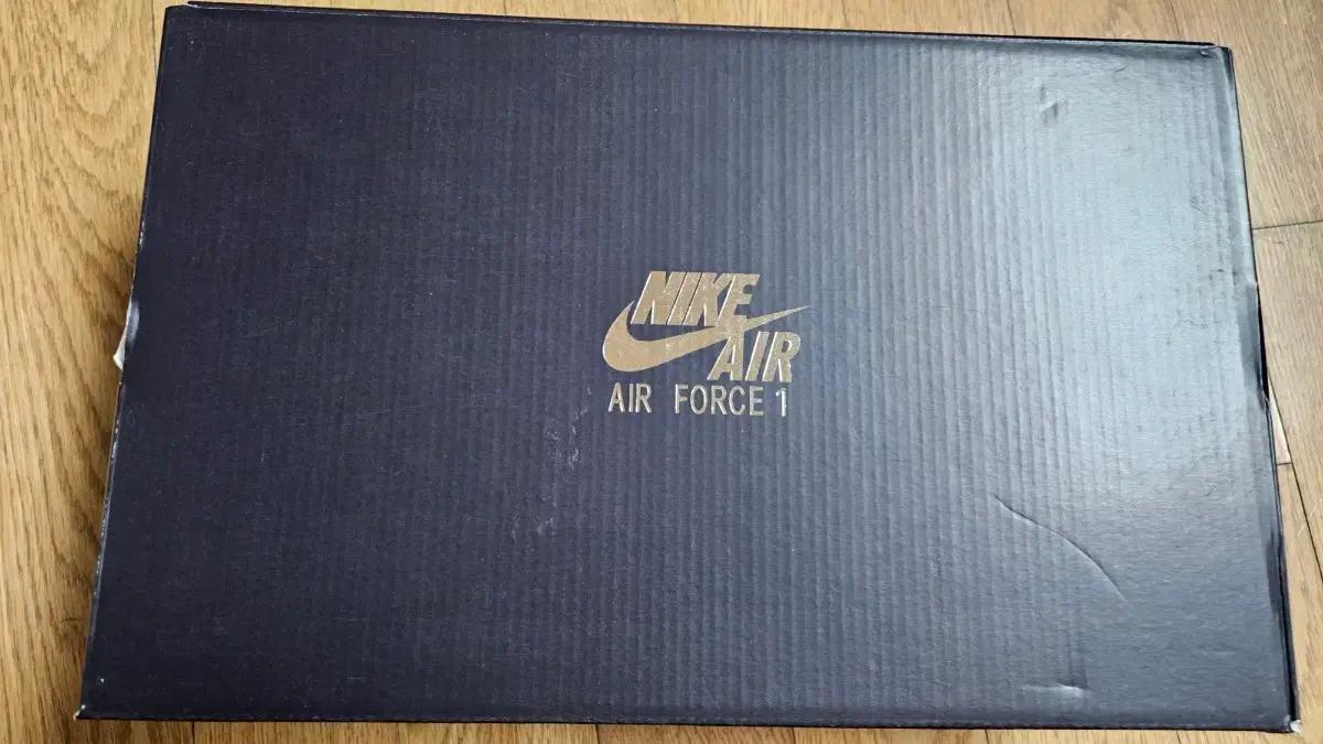 나이키 W 에어포스 1  07. (235).운동화