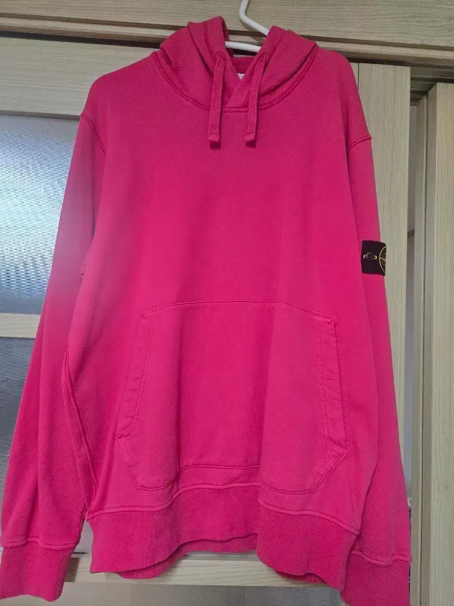 스톤아일랜드 핑크 후드티 XL사이즈