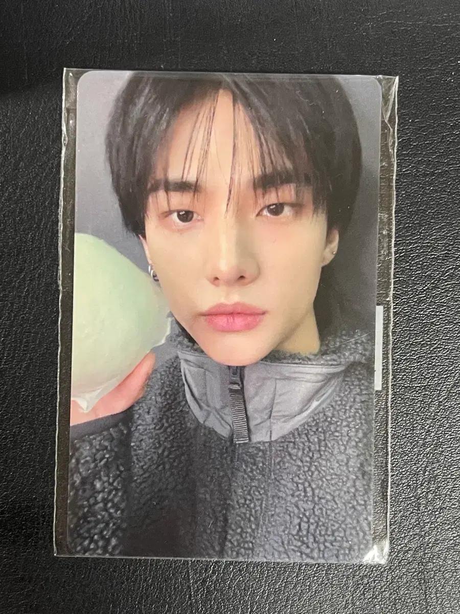 스트레이키즈 스키즈 두잇 프리리스닝 포카 현진