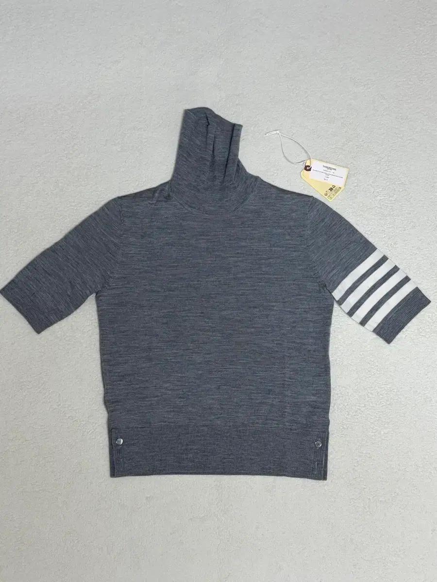 (새거급) 톰브라운 메리노울 여성 반팔 니트 40 톰브라운 여성 니트