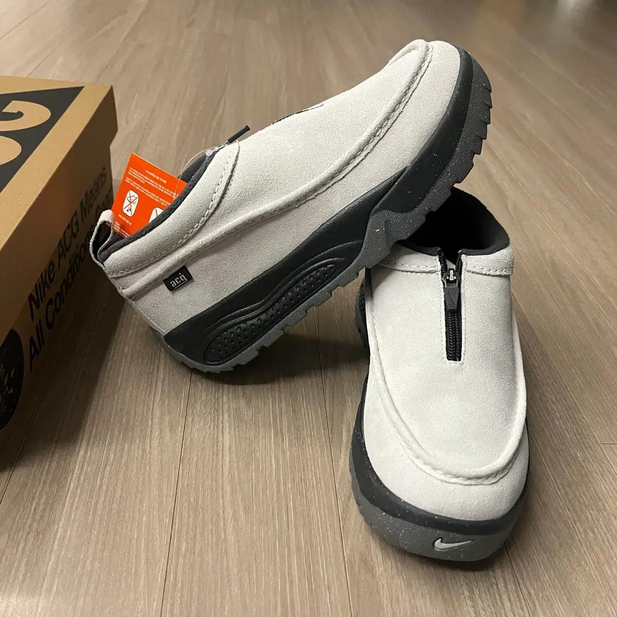 나이키 acg 이지 방한화슬립온 그레이 265새제품