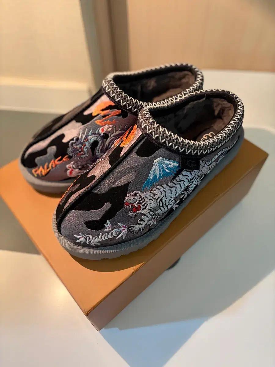 팔라스x어그 타스만 블랙카모 260 (8)사이즈