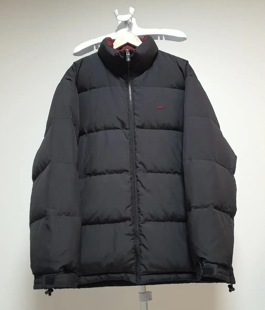 나이키 올드스쿨 오리털패딩 105사이즈 블랙