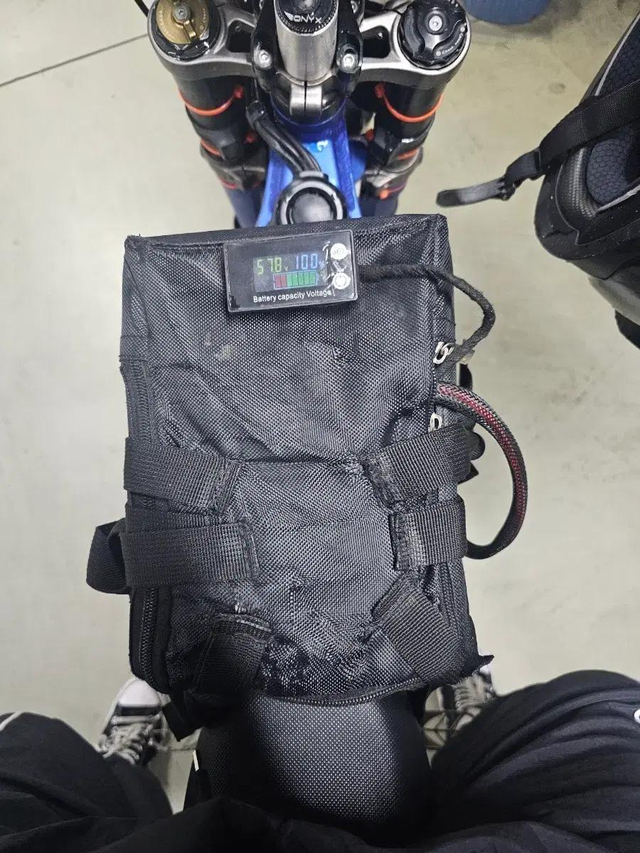 써론 57.8v 보조베터리