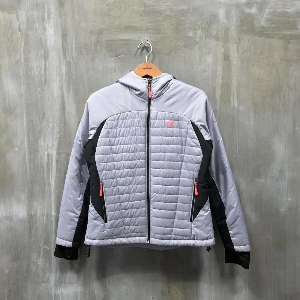 뉴발란스 바람막이 재킷/여성(M)/JP750