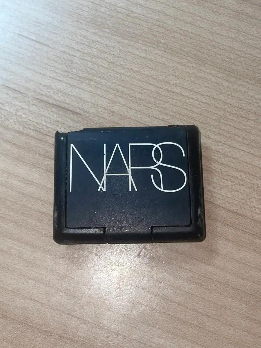 단종템 나스 갈라파고스 싱글 아이섀도우