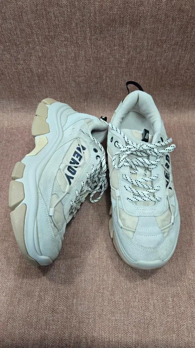 널디 270mm- 상태최상 젤리그 볼드 크림