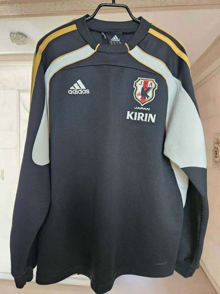 아디다스 일본 축구국가 대표팀 긴팔 스웨트